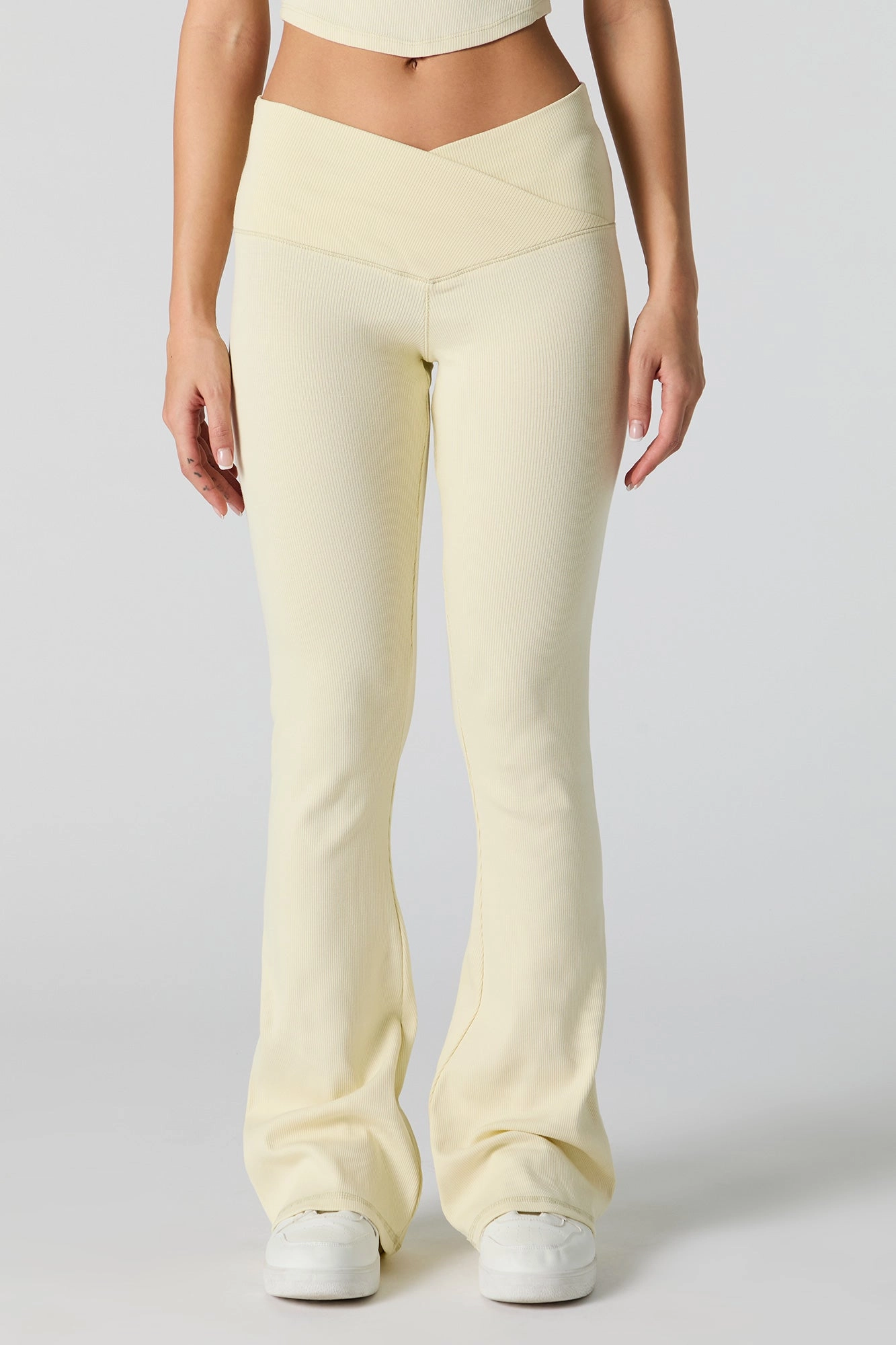Active Ribbed V Waist Flare Pant