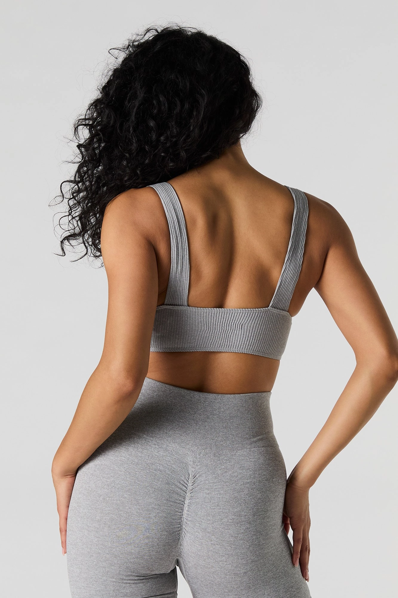 Active Seamless Ribbed V-Neck Tank with Built-In Cups