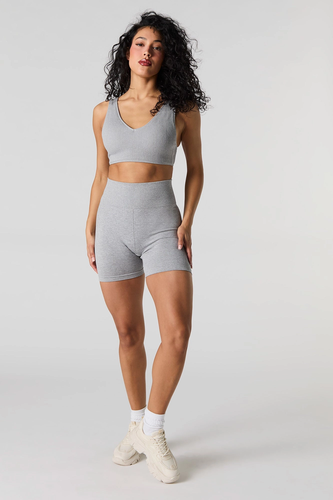 Active Seamless Ribbed V-Neck Tank with Built-In Cups