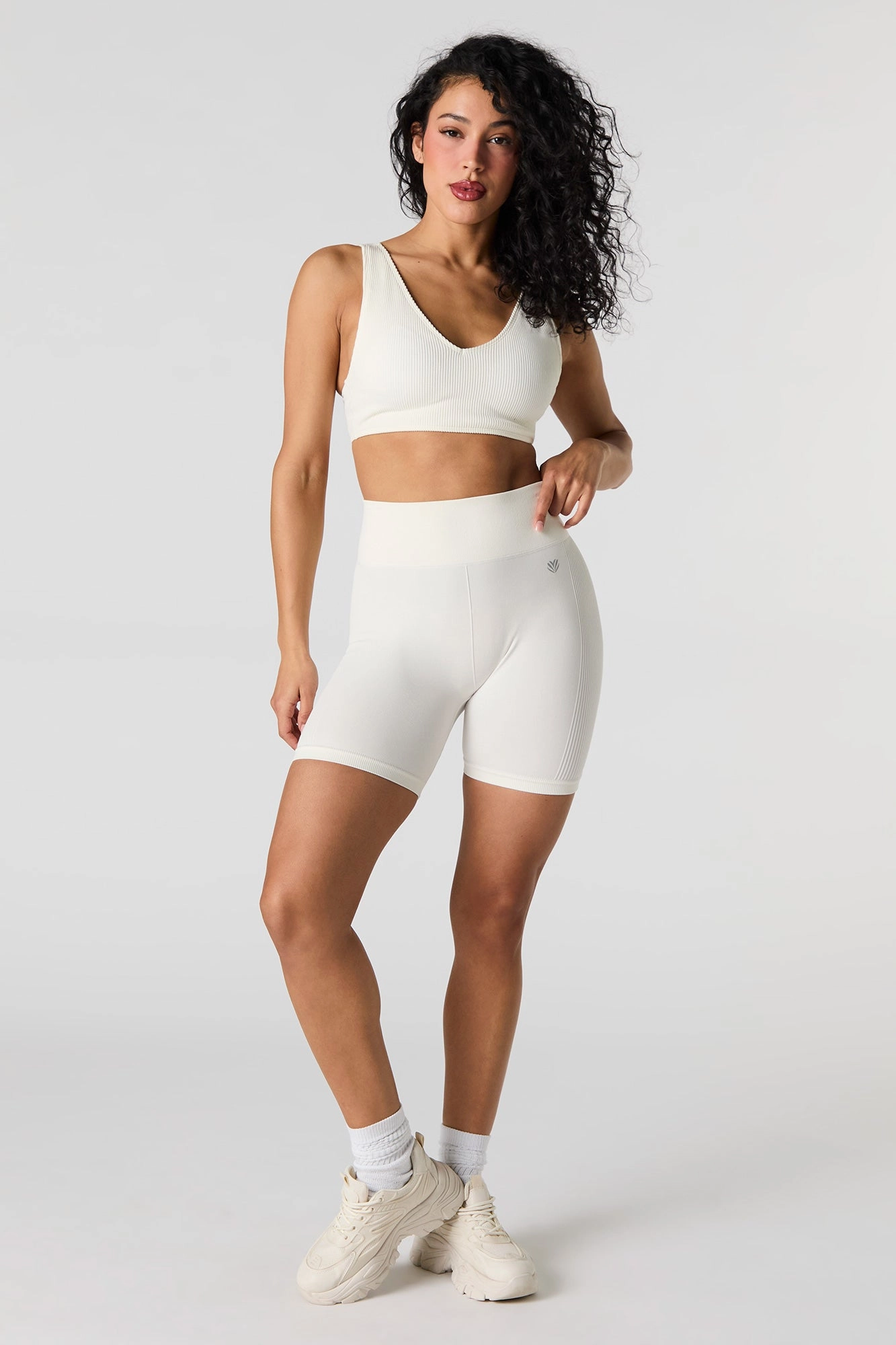 Active Seamless Short