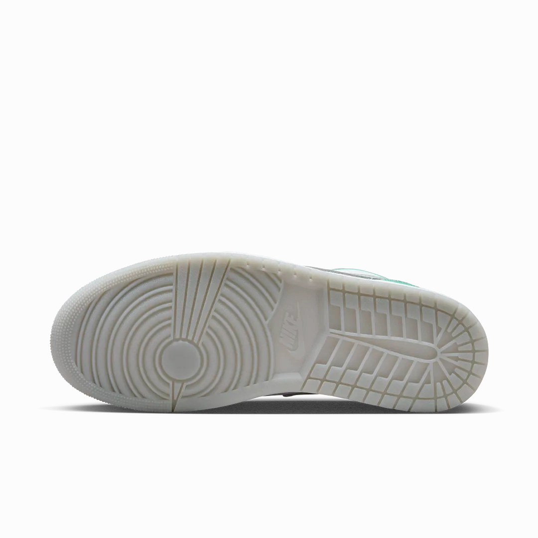 Air Jordan 1 Low SE New Emerald