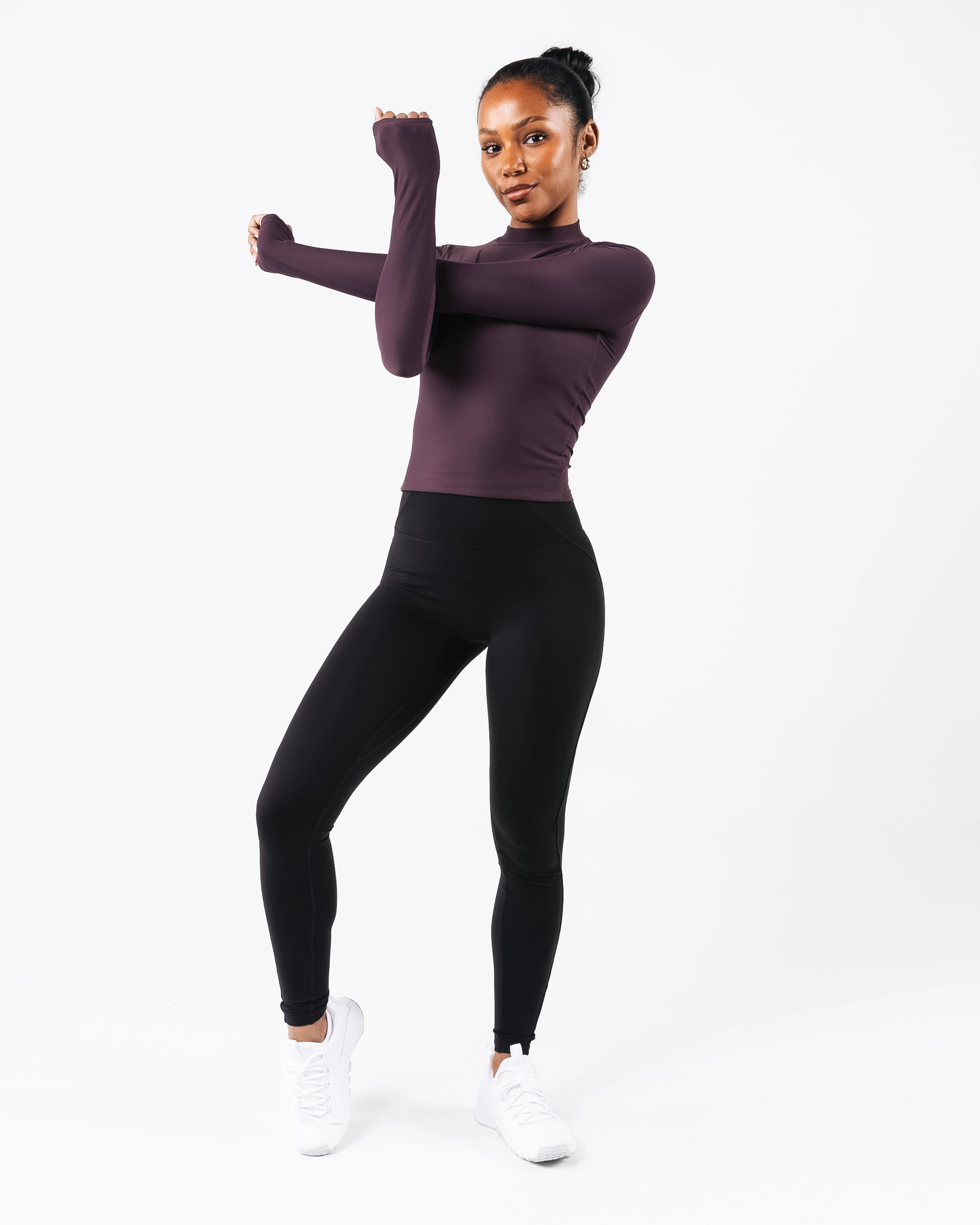 Basics Turtleneck - Black Garnet