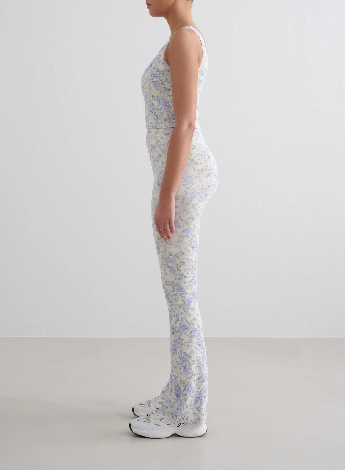 Blossom Rose Sense Flare Tights & Bralette Set