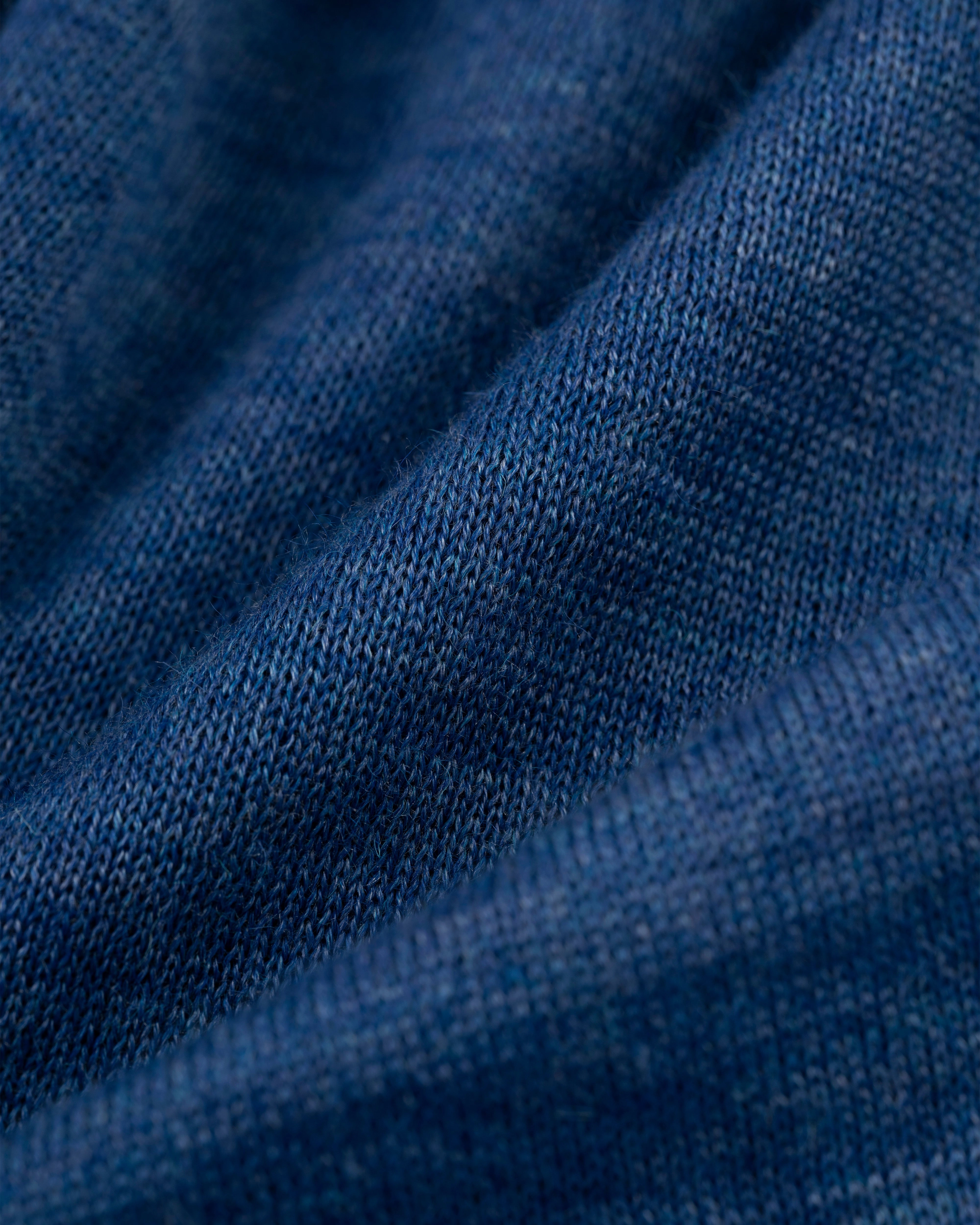 BLUE ALPACA/SILK CREWNECK SWEATER