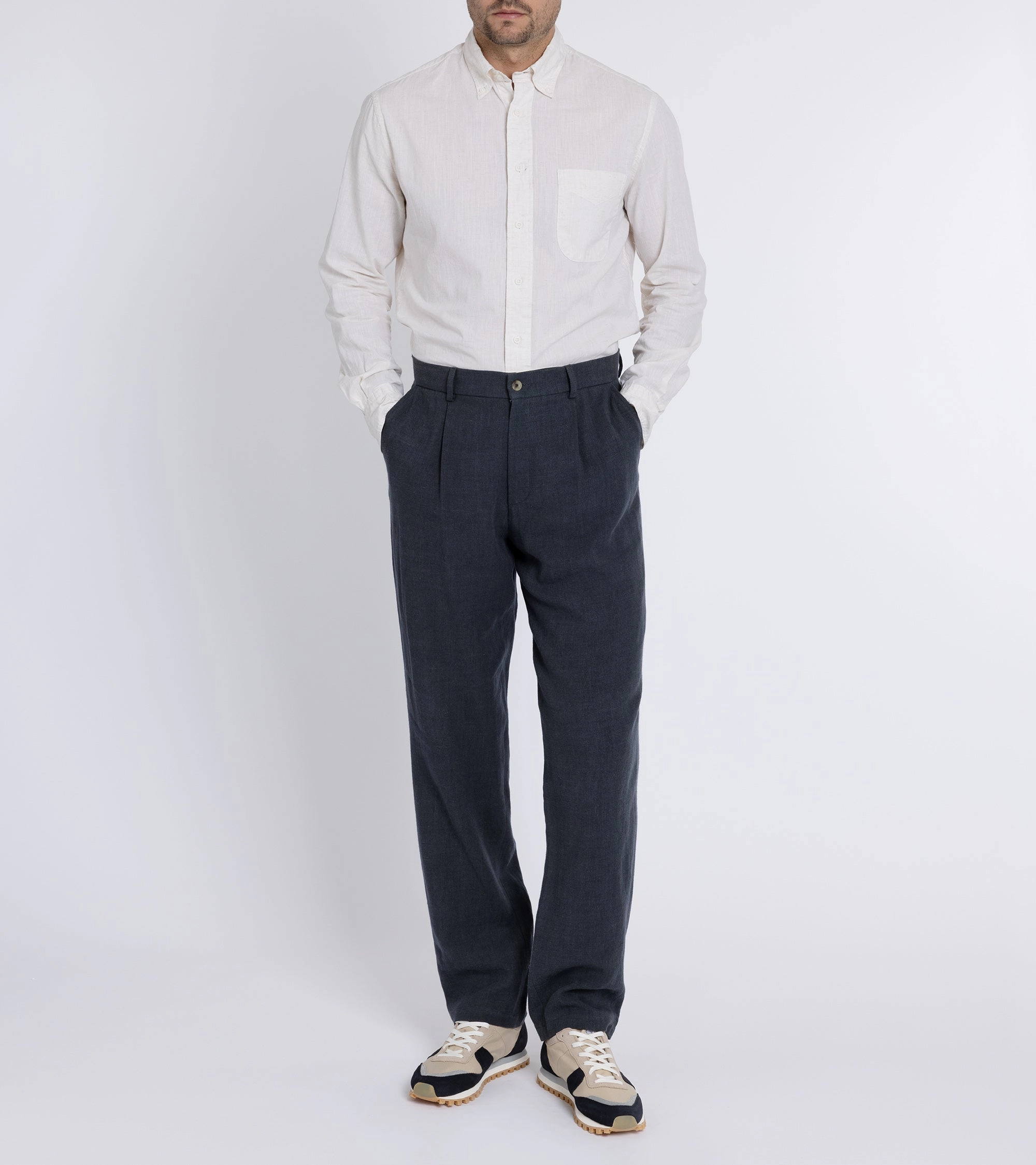 De Bonne Facture Wool Linen One Pleat Trousers: Dark Grey