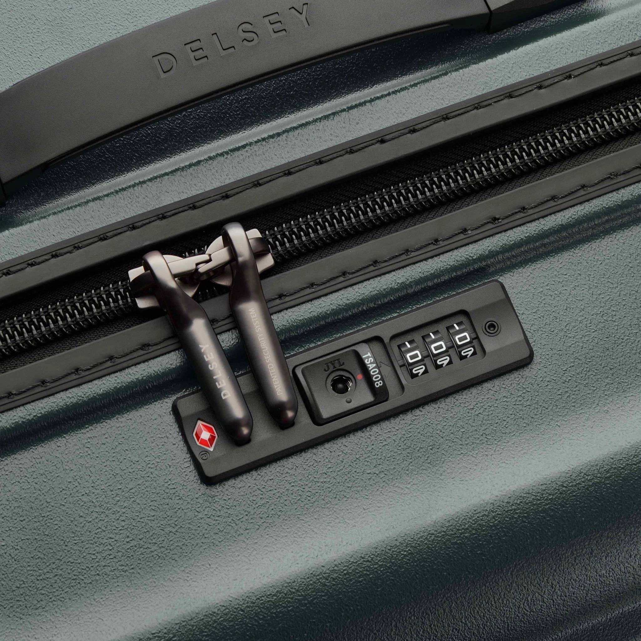 Delsey Turenne 2.0 29" Trunk Spinner