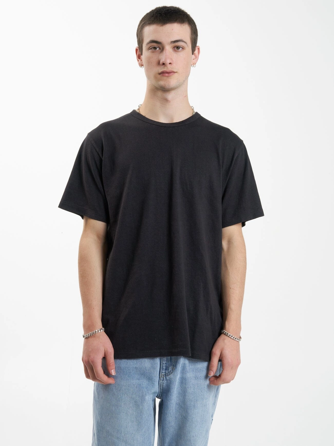 Hemp Thrills Embro Merch Fit Tee - Black