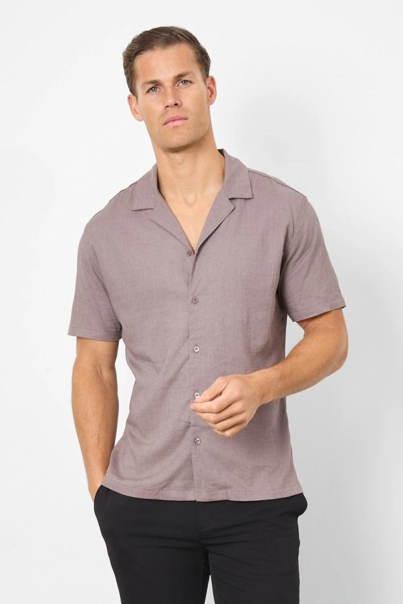 Linen Blend Cuban Collar Shirt in Truffle