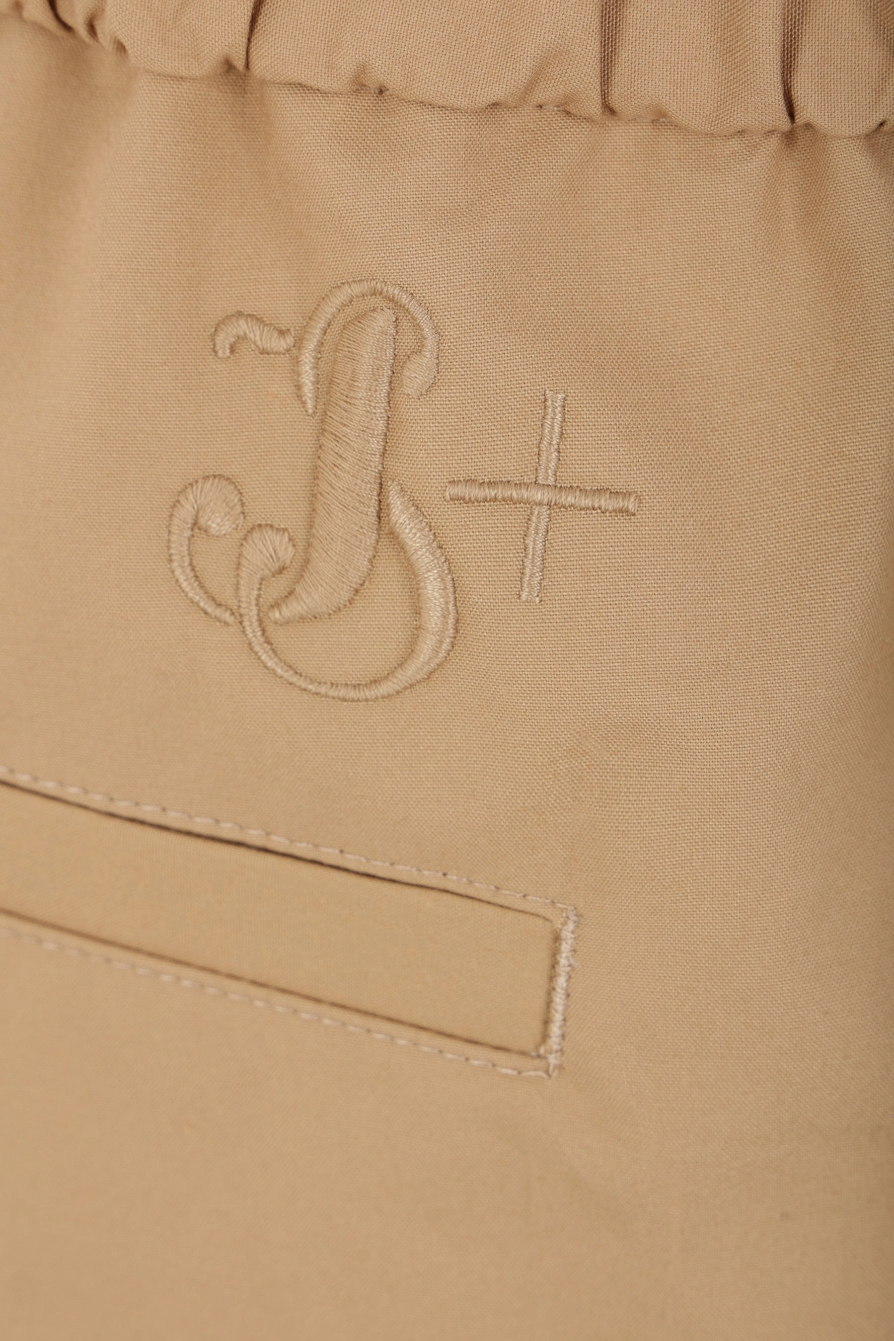 loose-fit cotton trousers