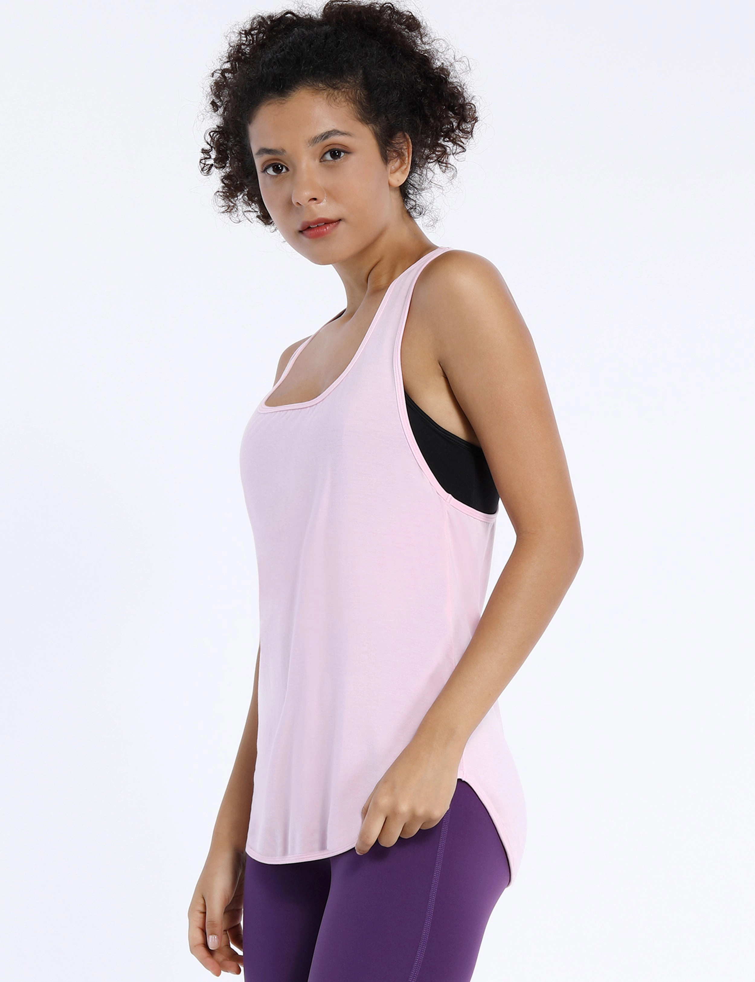 Loose Fit Racerback Tank Top lightpink_Biking