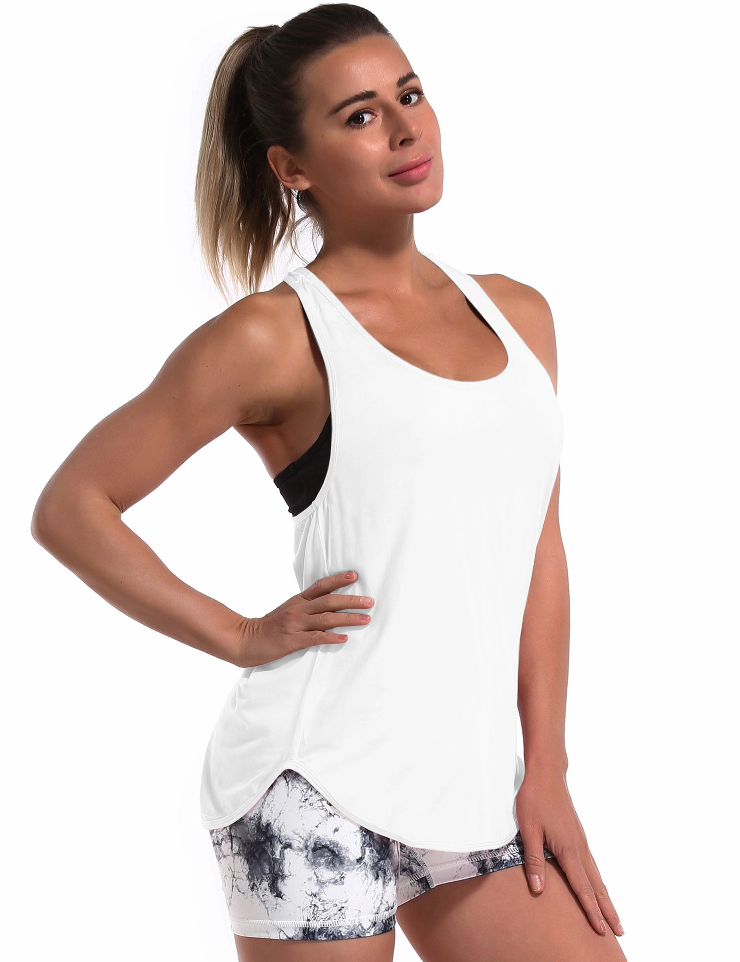 Loose Fit Racerback Tank Top white_Pilates