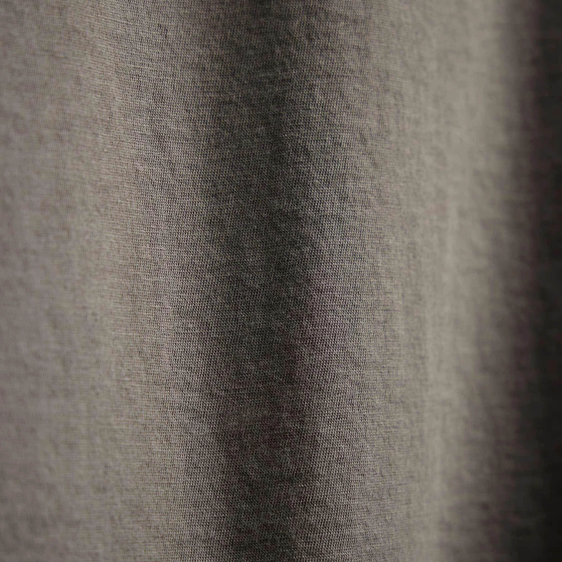 Luxe Lotus Jersey Crew - Granite