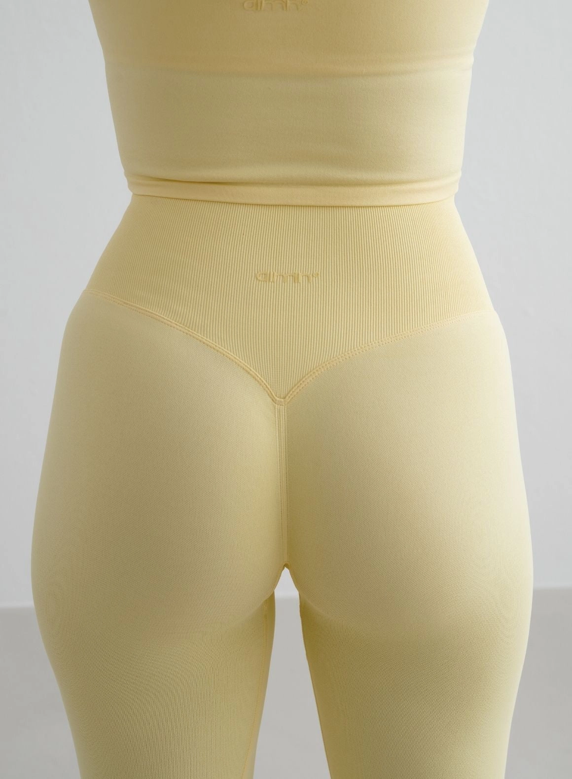 Mellow Shape Seamless Petite Tights