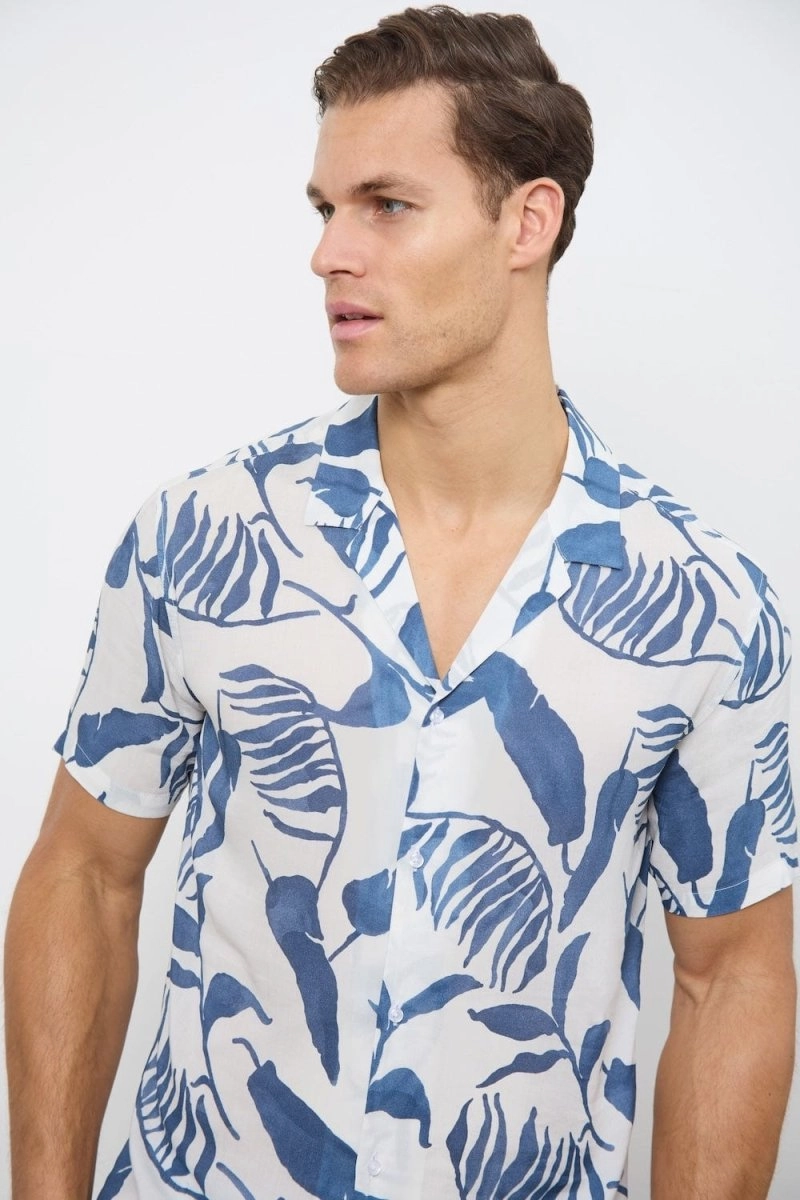Printed Shirt in Blue Inky Leaves