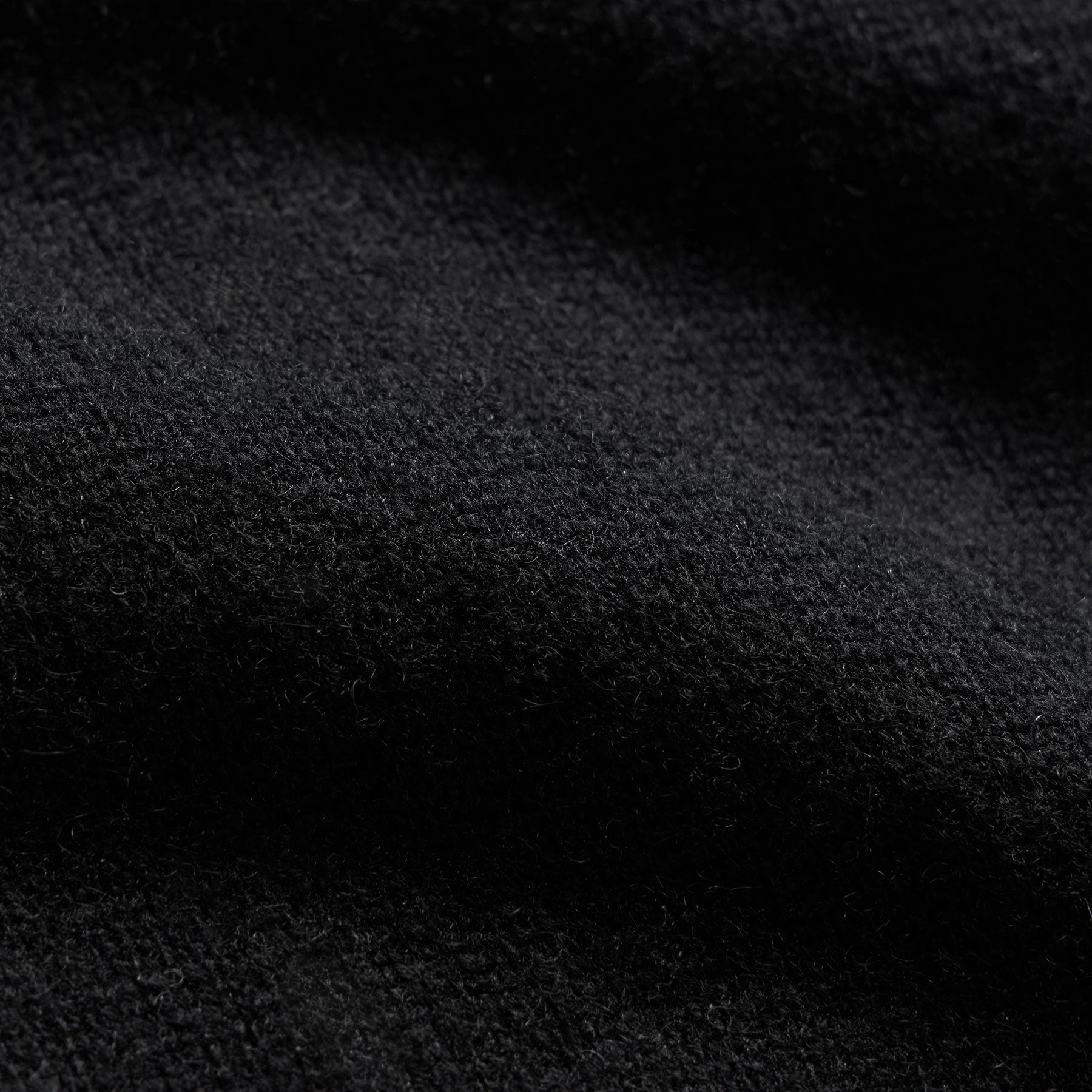 Soft Featherweight Cashmere Crew - Black
