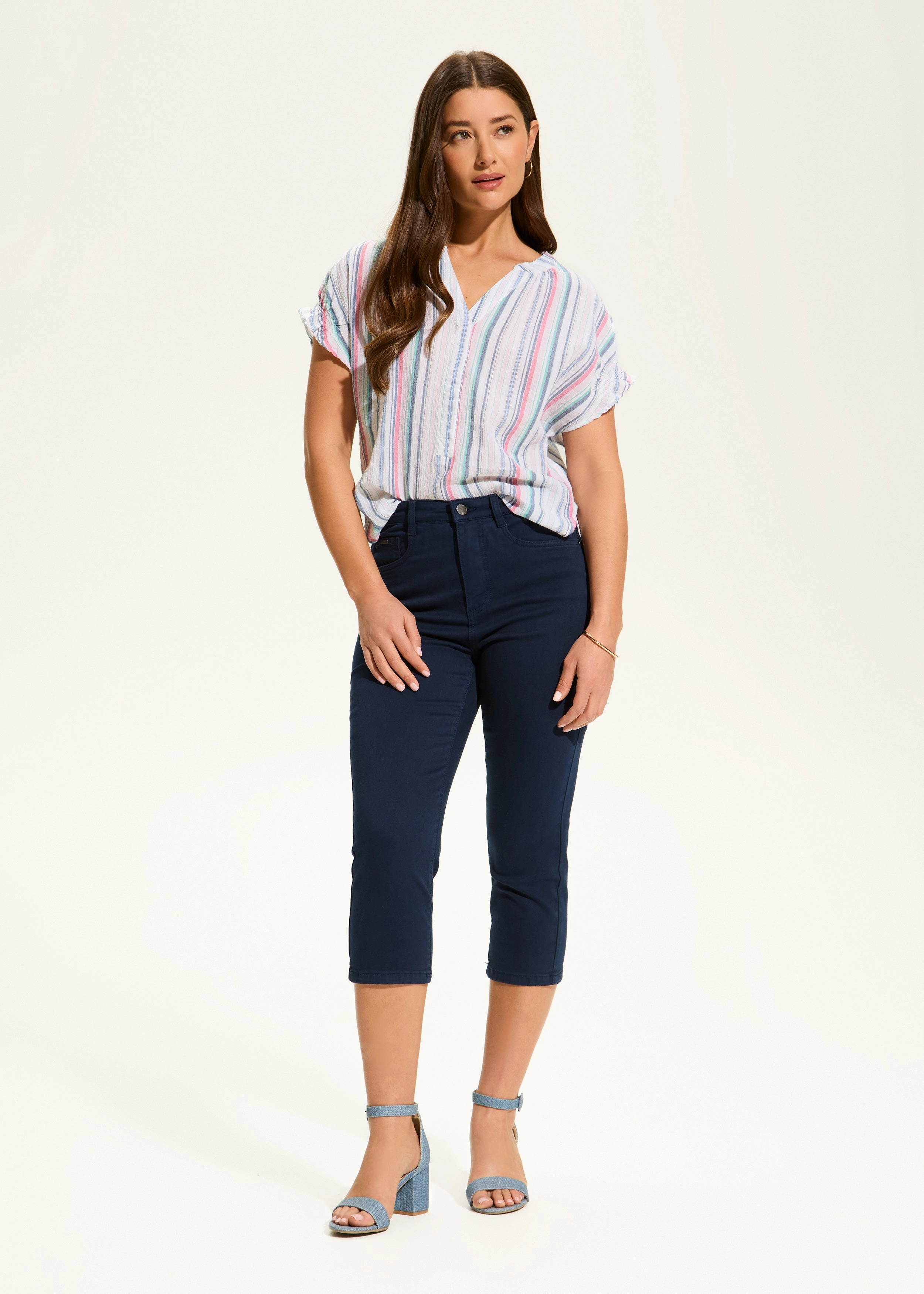 Suzanne Capri, Navy