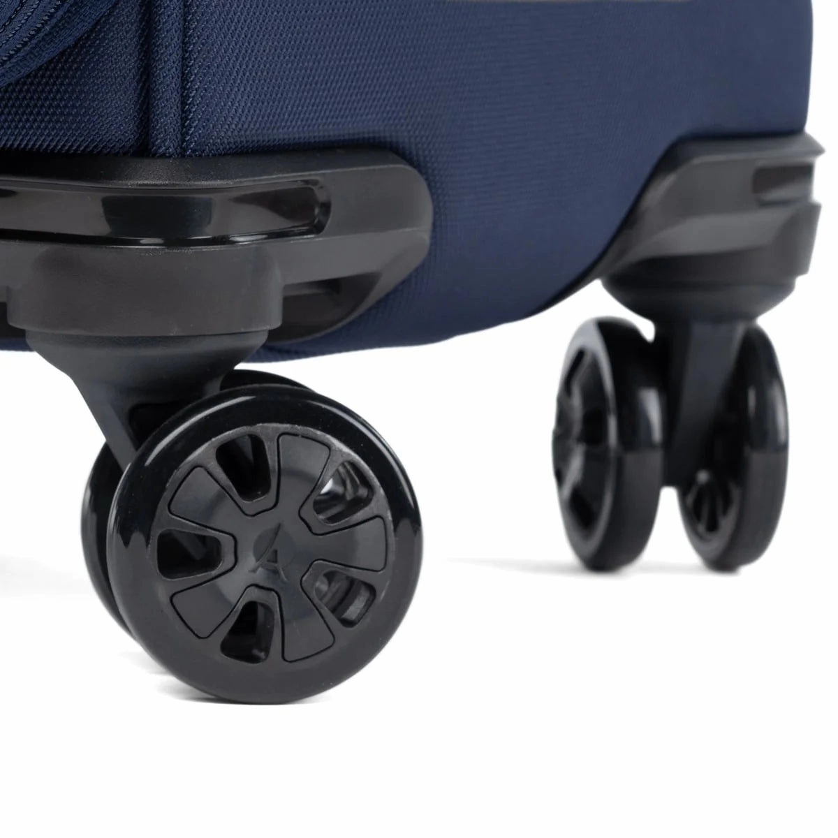 Travelpro Crew Classic Large Check-in Spinner