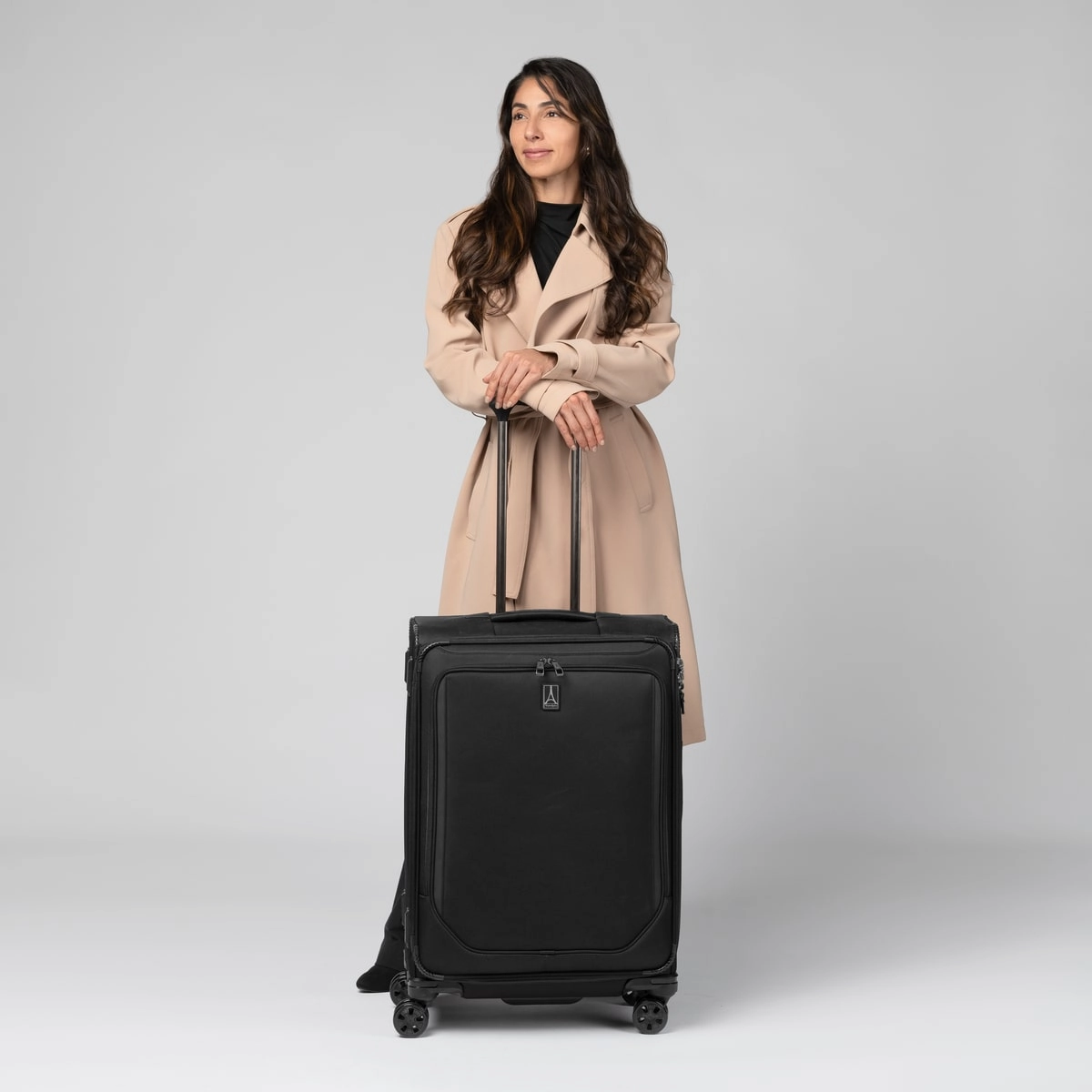 Travelpro Crew Classic Medium Check-in Spinner