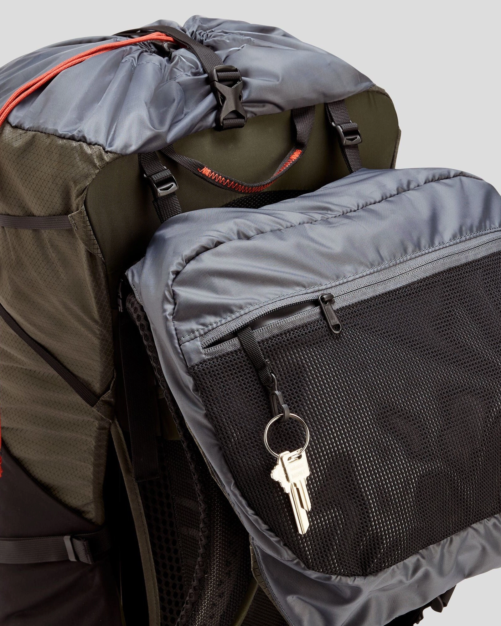 Valorous Pack - 58L - Dark Moss