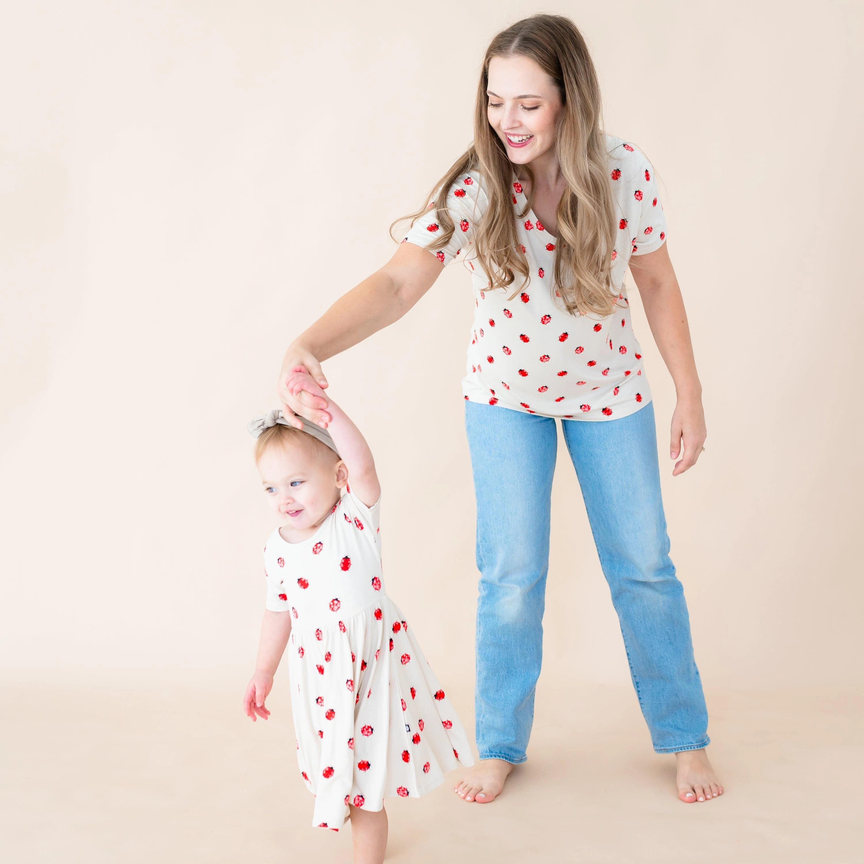 Women's Relaxed Fit V-Neck in Love Bug